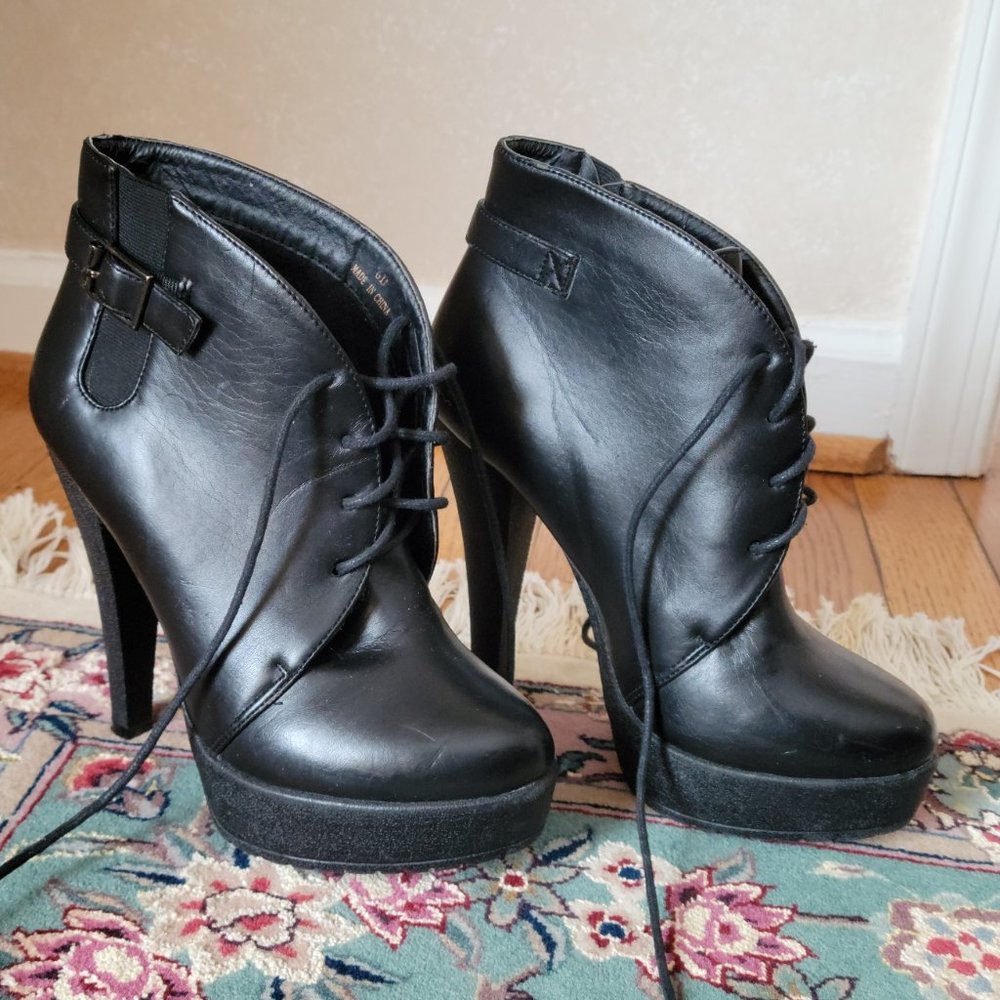 Black Botties